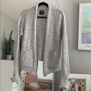 Loose stitch pocket open cardigan